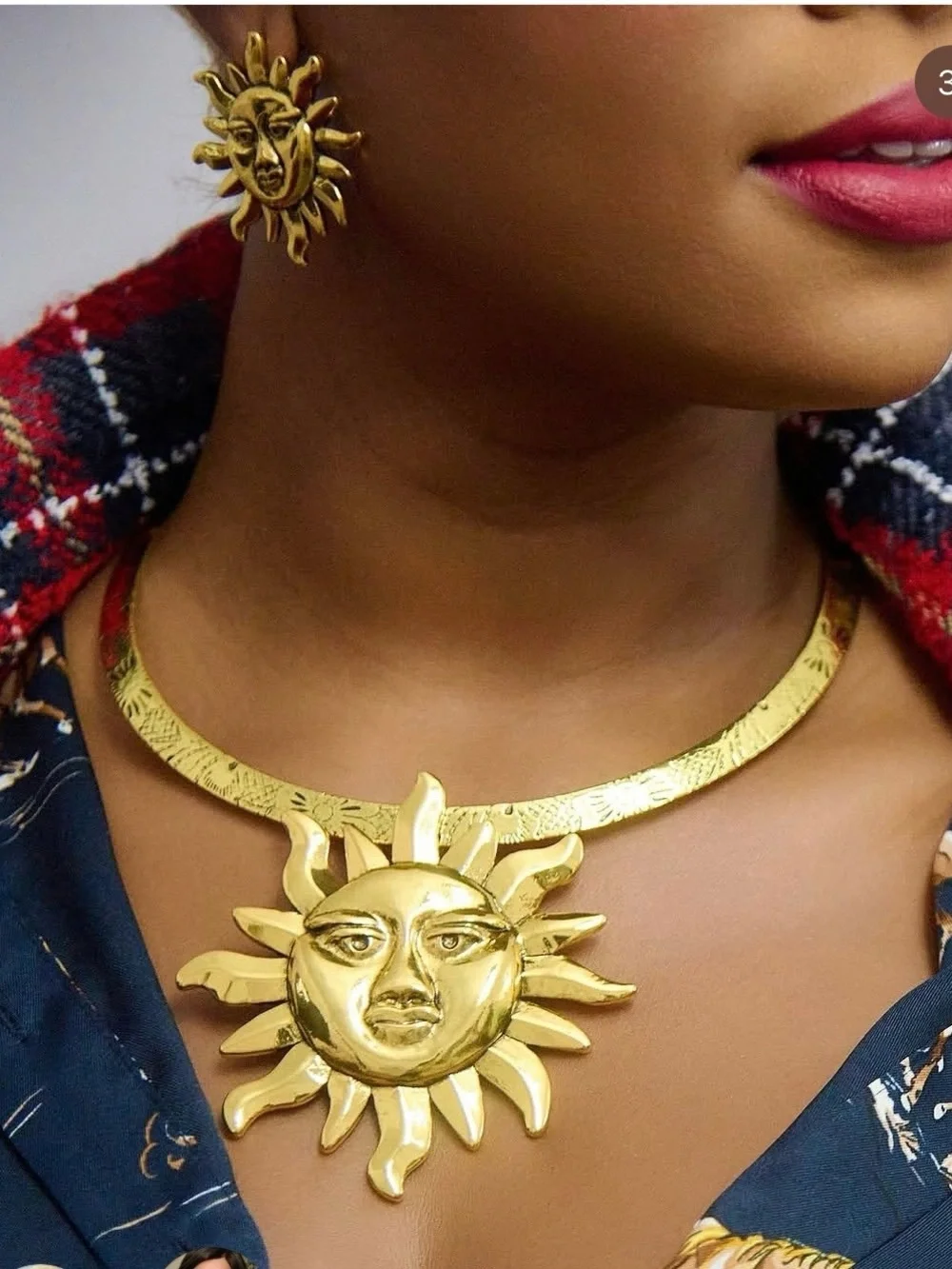 Sassy Jones Gold Sun Pendant Necklace and Earrings Set - Women Jewelry - Picture 1 of 2